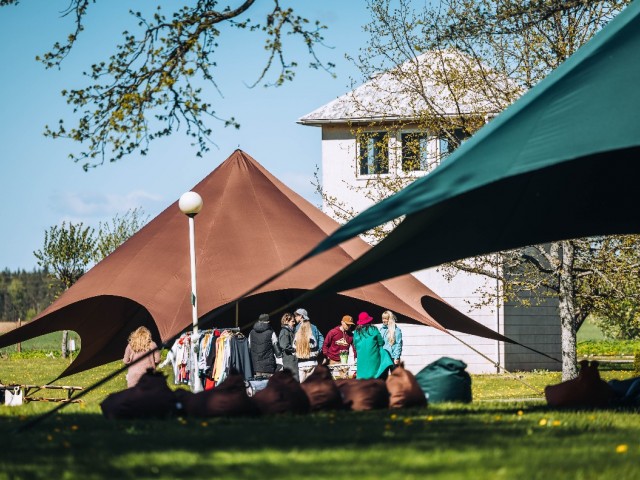 zvaigznes telts 50 m2 bruna 2en